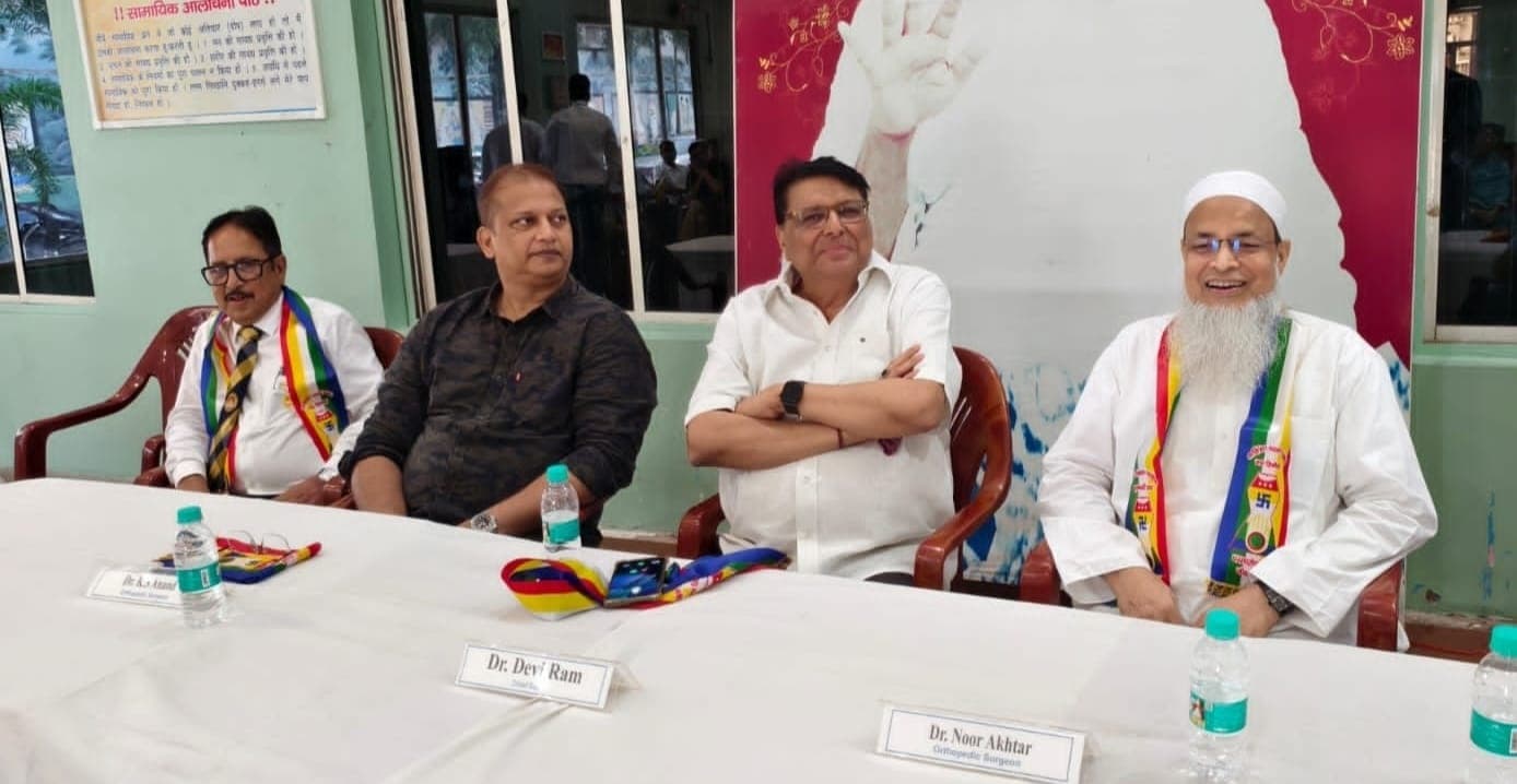 गुलाबबाग में हड्डियों के जांच कैंप में 84 मरीजों ने कराया चेकअप