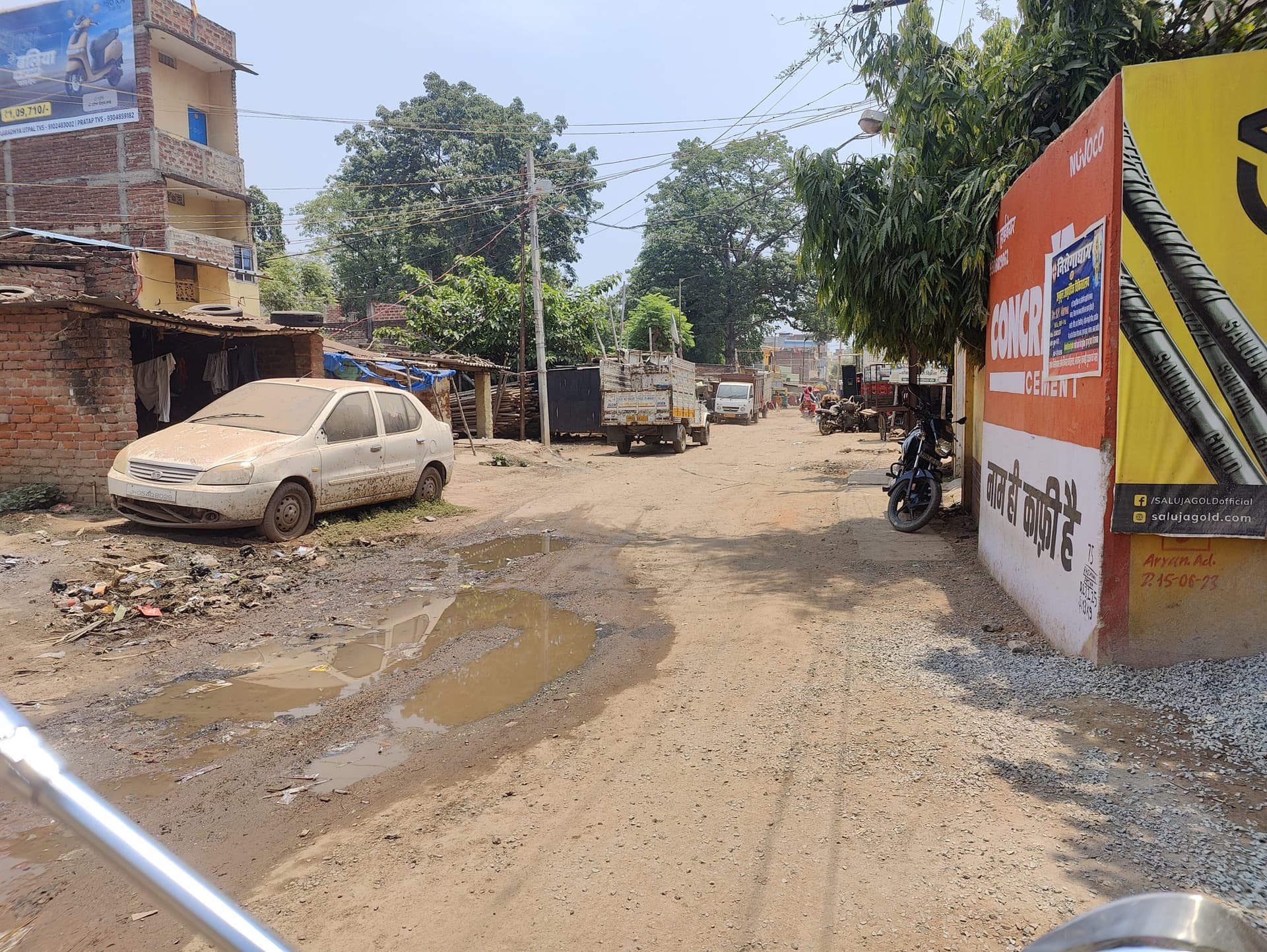 डीएम के आदेश के डेढ़ साल बाद भी नहीं हटा नगर से अतिक्रमण