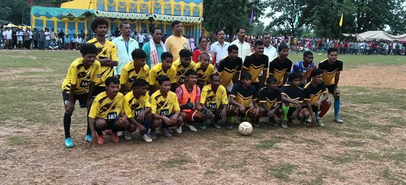 Chaibasa News : सोनुआ ने बूढ़ीगोड़ा को हराकर जीता खिताब