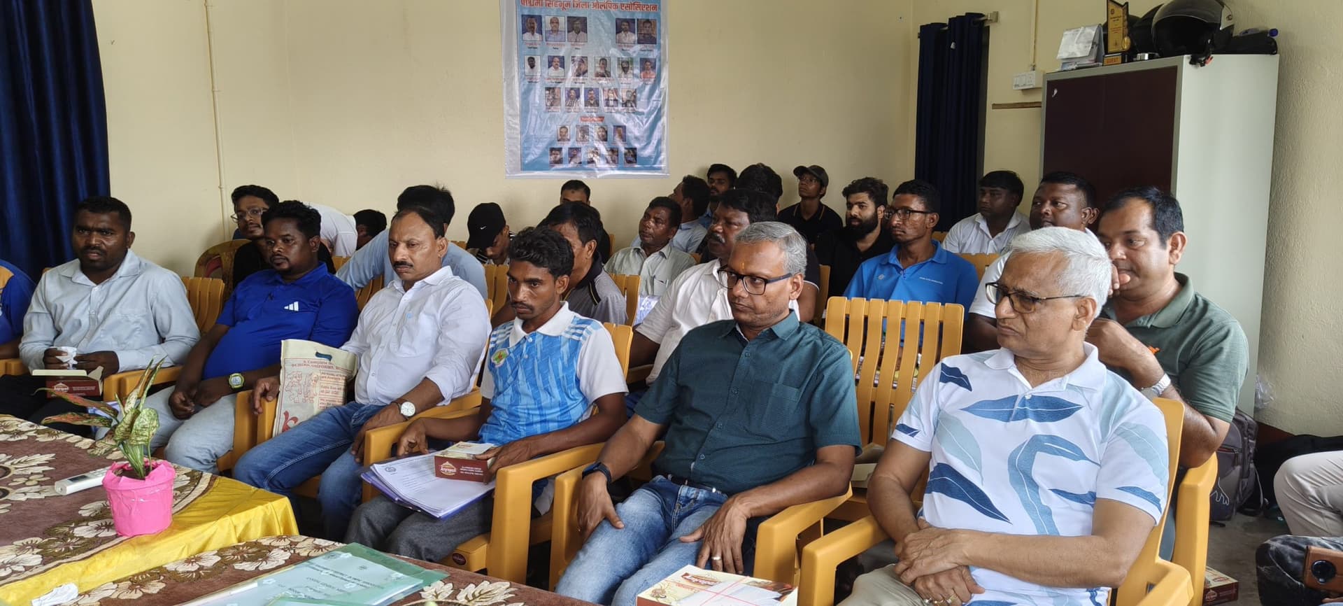 Chaibasa News : मंत्री दीपक बिरुवा बने मुख्य संरक्षक