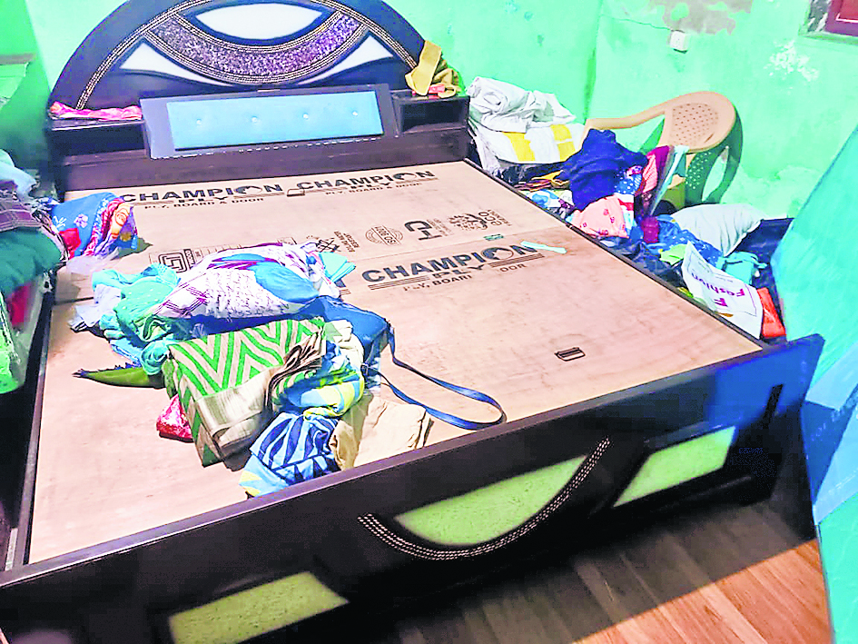 Gaya News : रिकाबगंज में बंद घर में भीषण चोरी, छानबीन में जुटी पुलिस