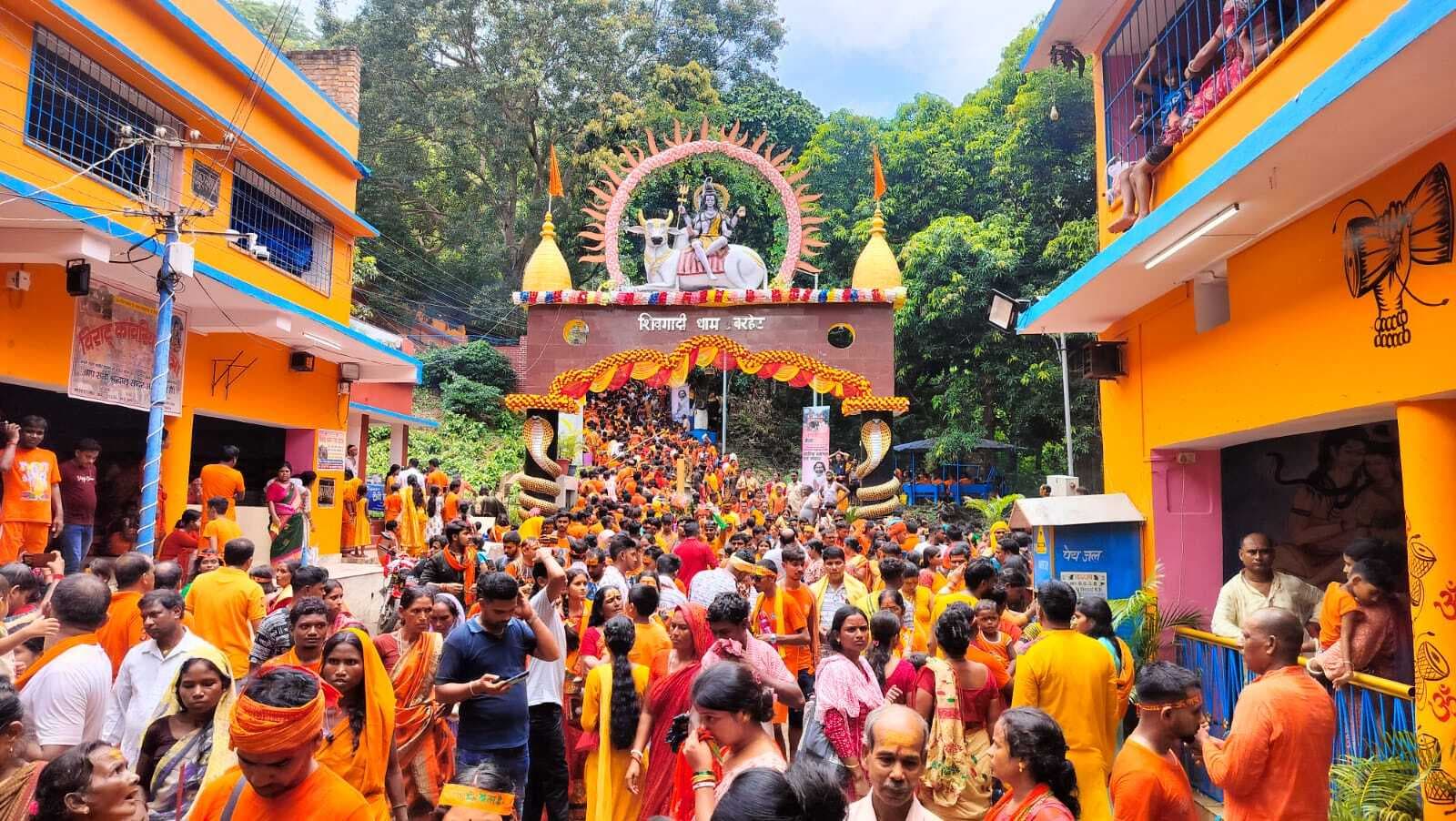 श्रावण पूर्णिमा पर बाबा गाजेश्वरनाथनाथ को 50 हजार भक्तों ने चढ़ाया जल