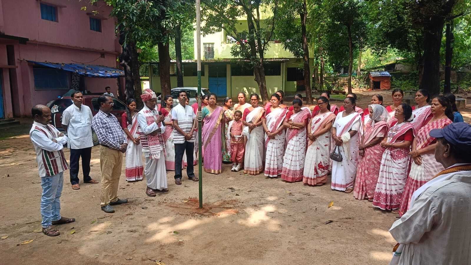 संत पॉल उपासनालय मना विश्व आदिवासी दिवस