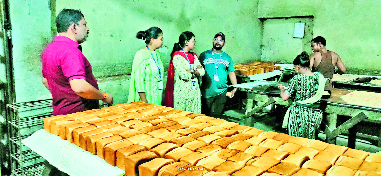 Rourkela News : खाद्य विभाग ने की बेकरी की जांच, कई खामियां मिलीं
