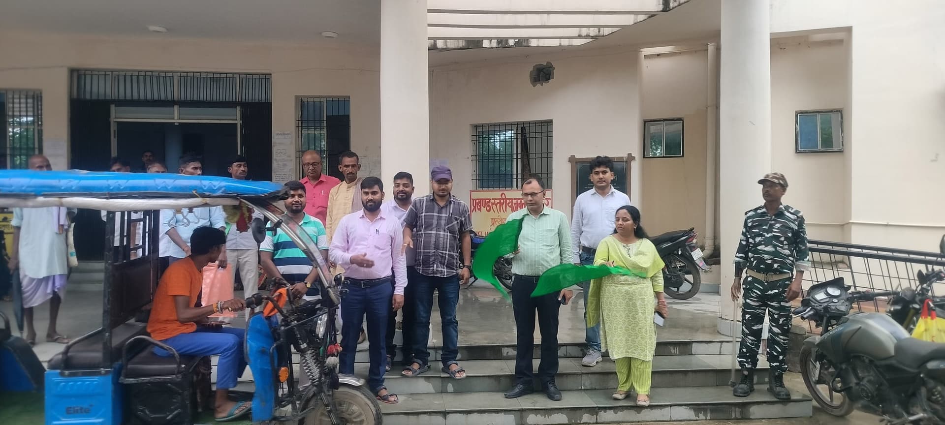 जागरूकता लाने के लिए प्रचार वाहन को किया रवाना