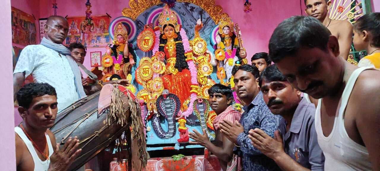 हर्षोल्लास के साथ मां मनसा की हुई आराधना