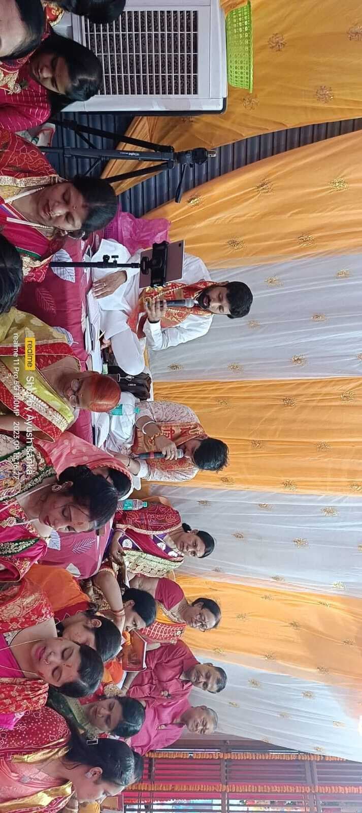 श्री दादीजी के भव्य शृंगार देख श्रद्धालु अभिभूत, मंगल पाठ से गुंजा मंदिर परिसर