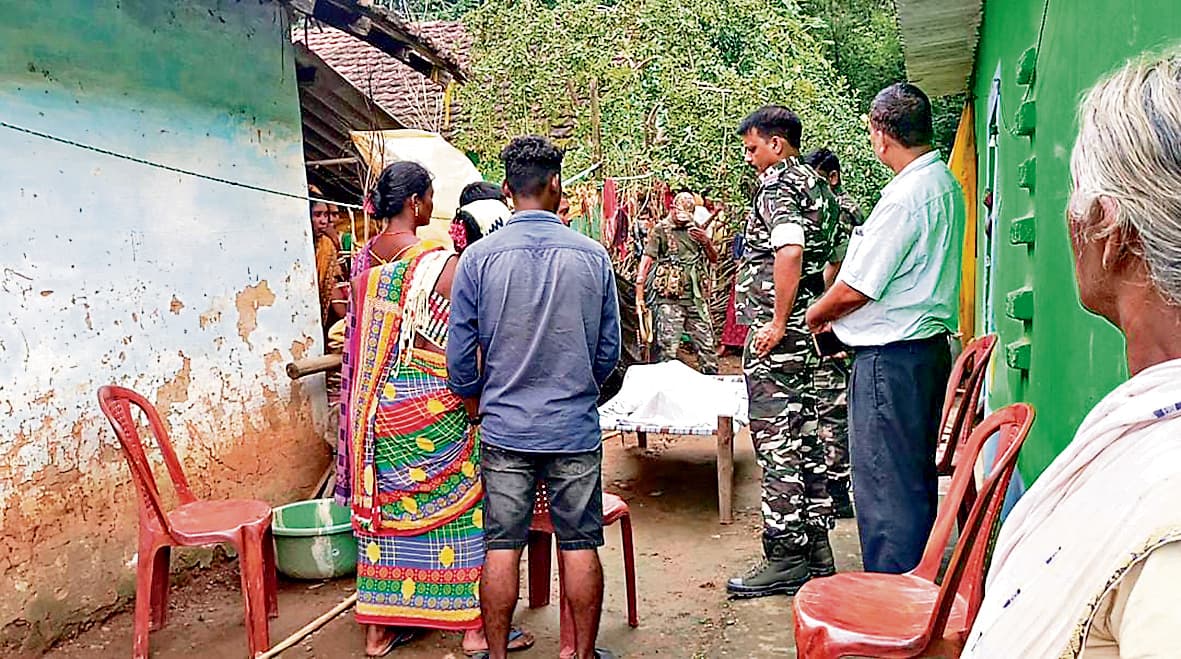 Chaibasa News : विवाहिता ने की खुदकुशी, पति व सास पर प्रताड़ना का आरोप
