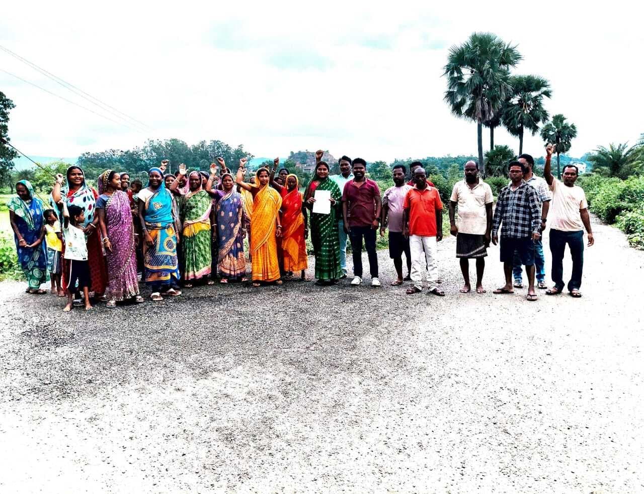 East Singhbhum News : ””निर्माण सामग्रियों पर निश्चित मूल्य निर्धारित हो””