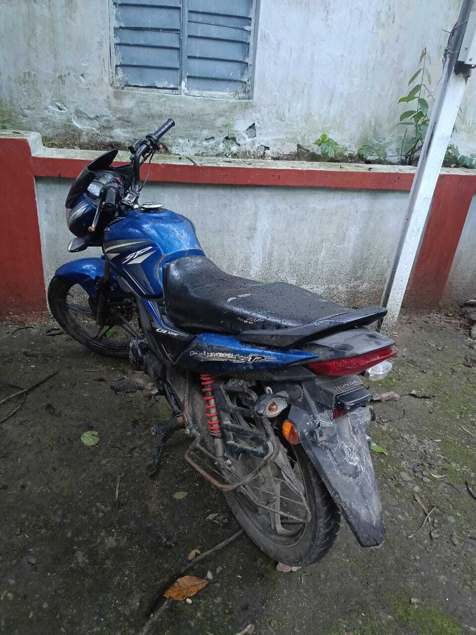 लिफ्टर पर फायरिंग मामले में अपराधी हथियार के साथ गिरफ्तार