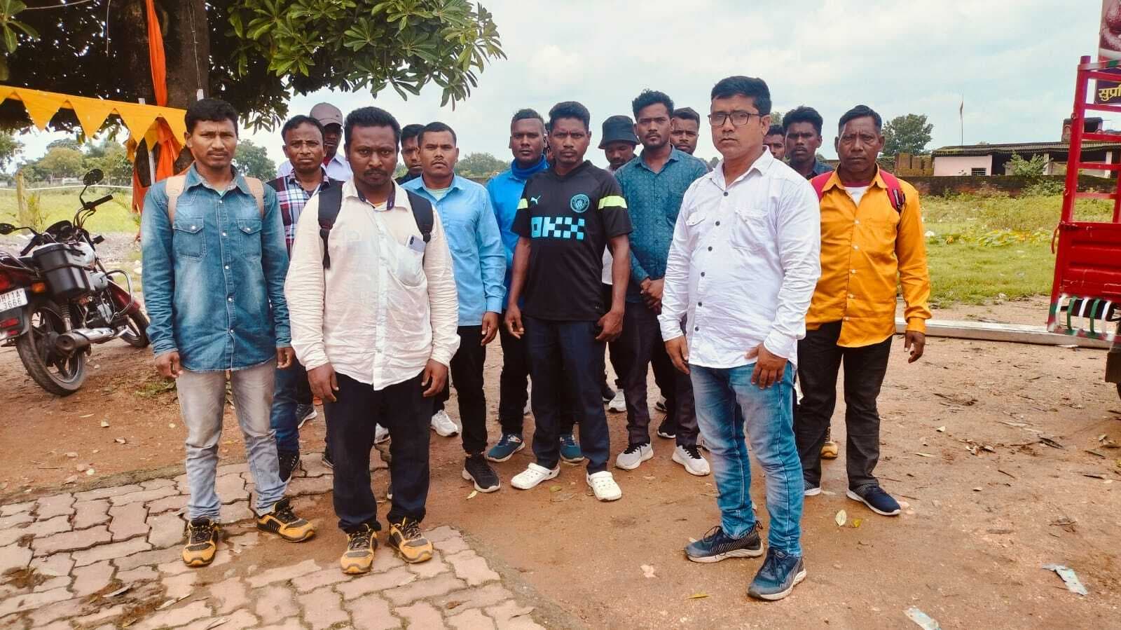 Bokaro News : कैमरून में फंसे बोकारो-हजारीबाग के 17 मजदूर लाैटे