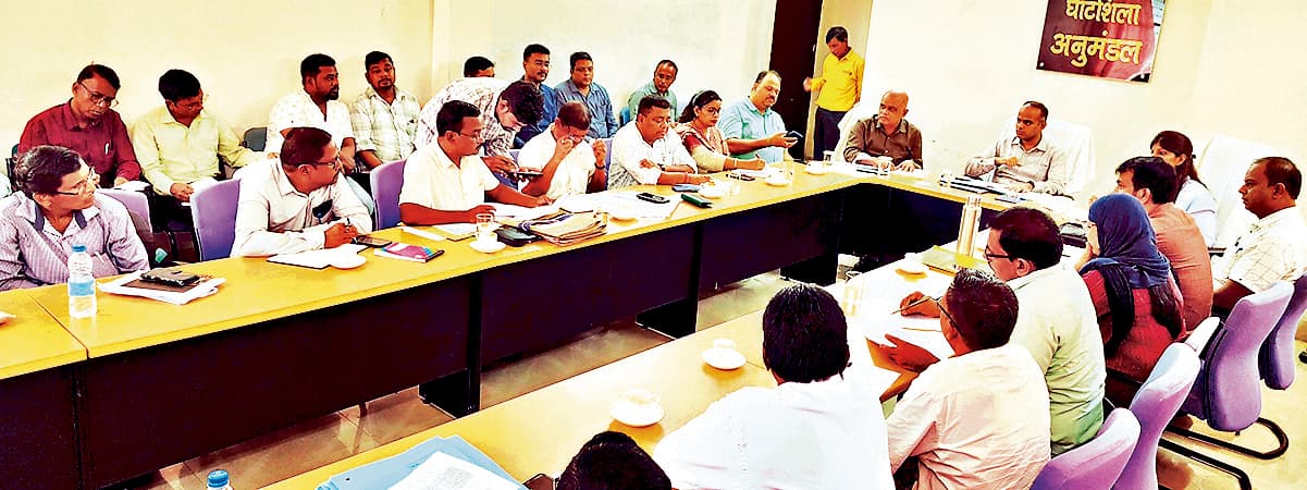 East Singhbhum News : 11 केंद्रों पर 1200 से अधिक वोटर, बूथों की संख्या बढ़ेगी