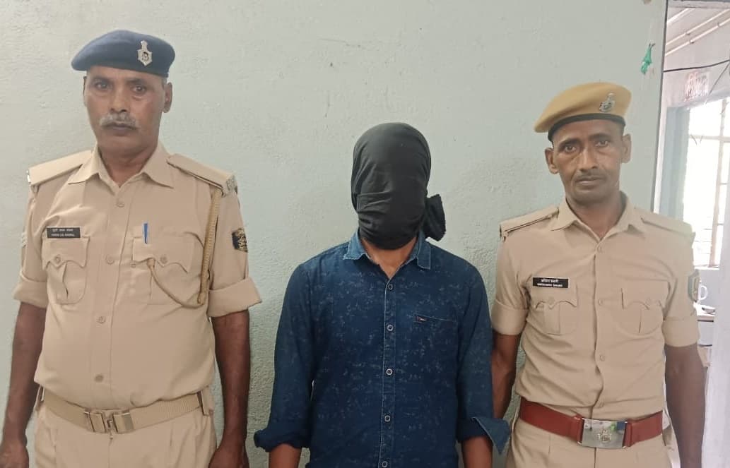अश्लील वीडियो मामले में आरोपित गिरफ्तार