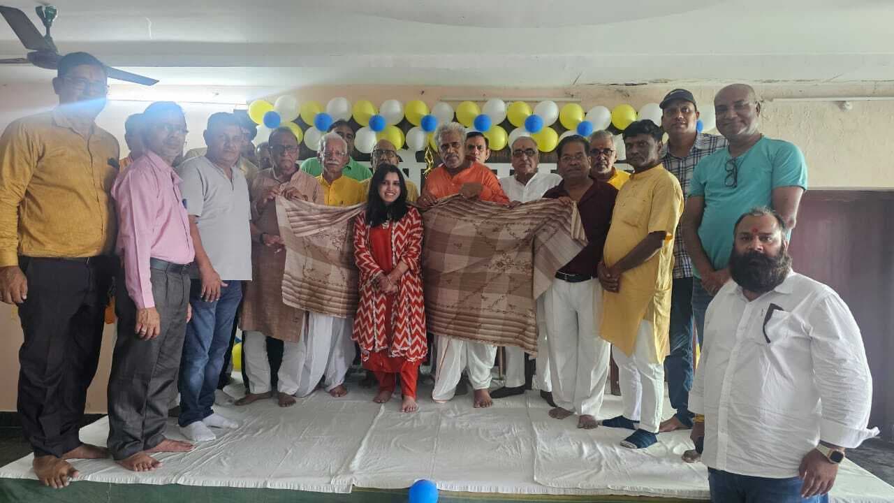 राधा सर्वेश्वर मंदिर में हर्षोल्लास के साथ मनायी गयी ऋषि पंचमी, उल्लेखनीय कार्य के लिए समाज की बेटी को किया गया सम्मानित