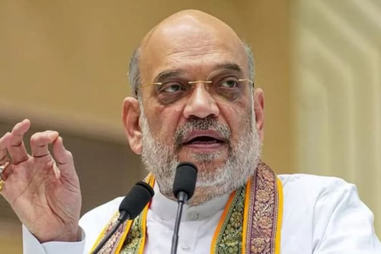 Amit Shah: घुसपैठिए लालू-राहुल का वोट बैंक हैं, तभी पेट में दर्द, अमित शाह का विपक्ष पर करारा वार