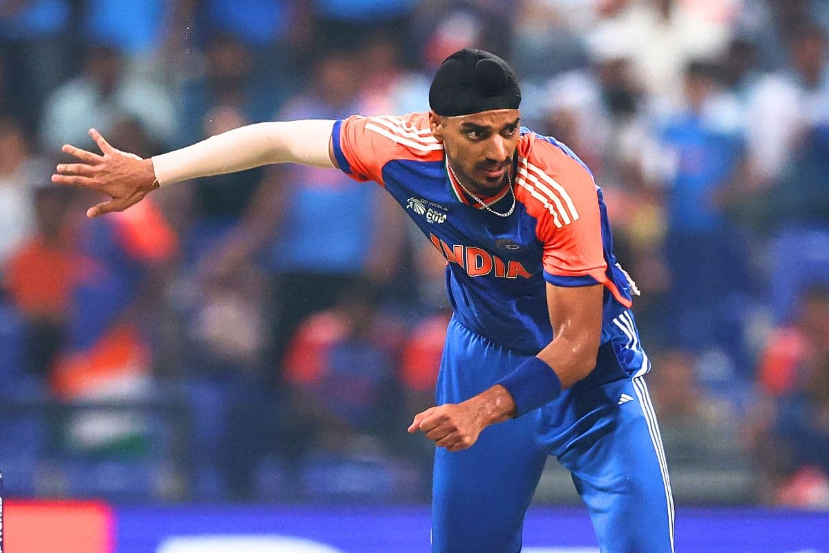 Asia Cup 2025: अर्शदीप सिंह ने रचा इतिहास, विकेटों का ऐसा शतक पूरा करने वाले दुनिया के पहले गेंदबाज