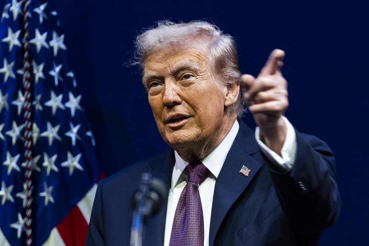 Trump Tariff: चीन के खिलाफ नाटो देशों को भड़का रहे ट्रंप, 50-100% टैरिफ लगाने की अपील की