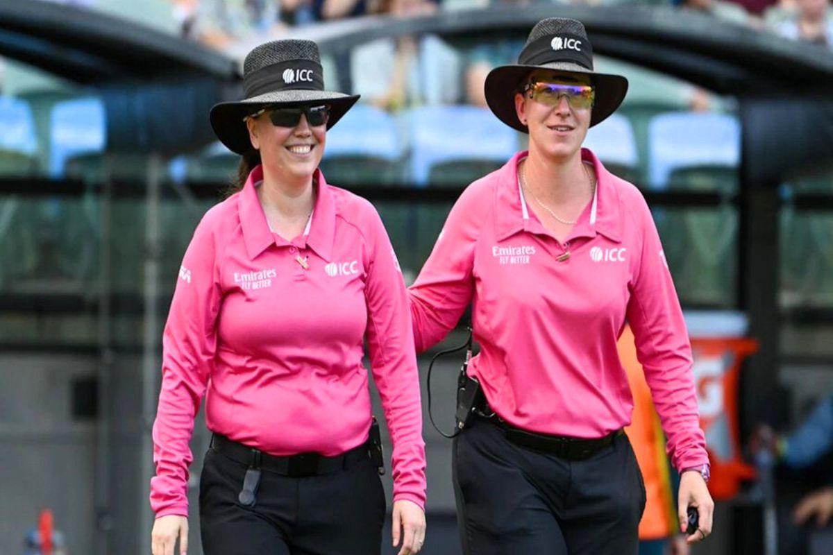 Women’s World Cup: ICC का बड़ा बदलाव, पहली बार सभी अंपायर और रेफरी होंगी महिलाएं, क्रिकेट में नई मिसाल