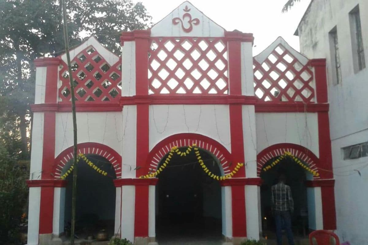 Durga Puja Special: रांची का 300 साल पुराना मंदिर, यहां दुर्गा पूजा में दी जाती है सैकड़ों बकरों के साथ नवजात भैंसे की बलि