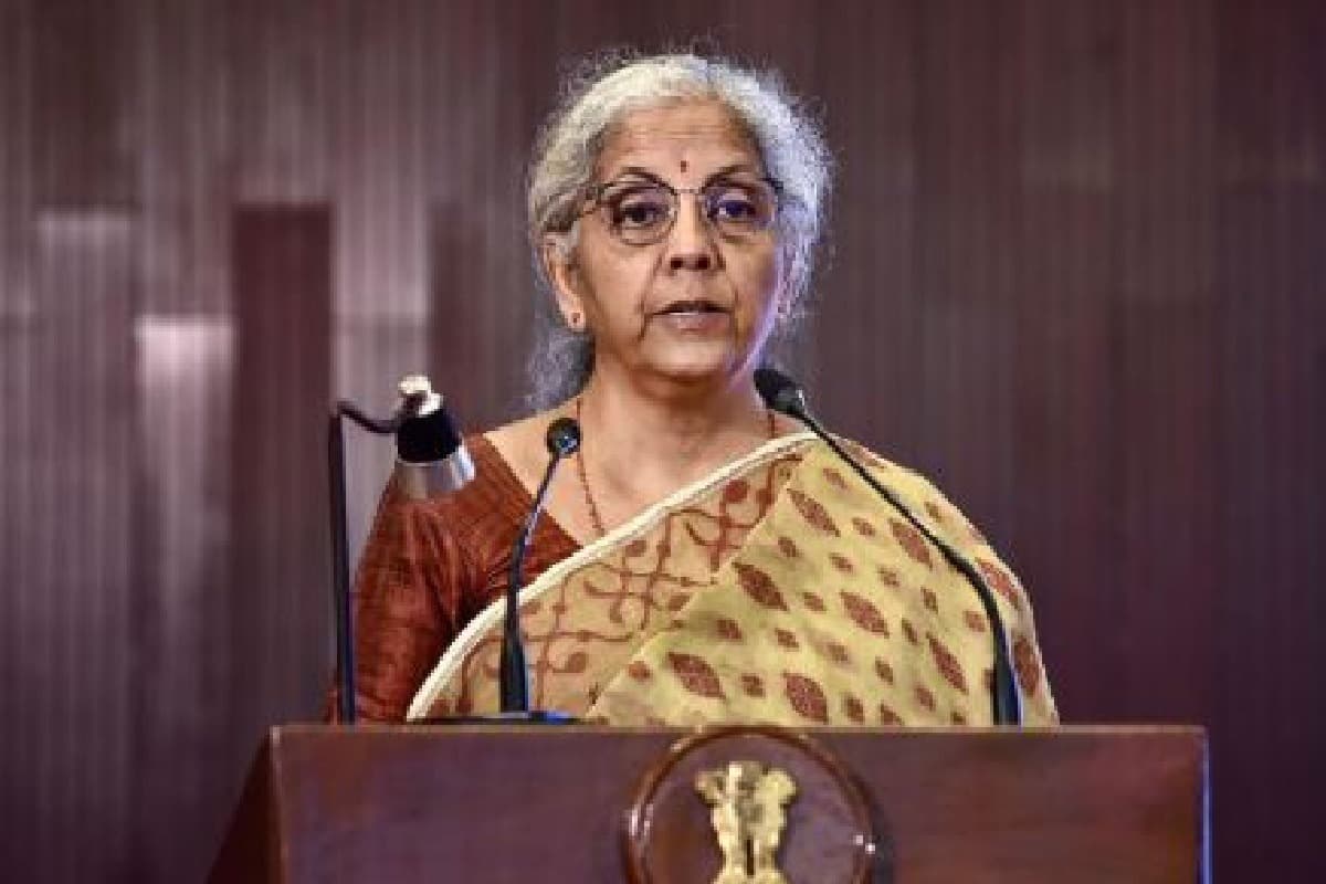 वित्त मंत्री निर्मला सीतारमण का बड़ा बयान, जीएसटी दर कटौती से नुकसान पर नहीं मिलेगा मुआवजा