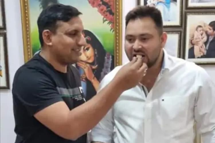 कौन हैं RJD नेता संजय यादव, क्रिकेट में तेजस्वी के साथ बनाना चाहते थे भविष्य, अब लालू परिवार के निशाने पर