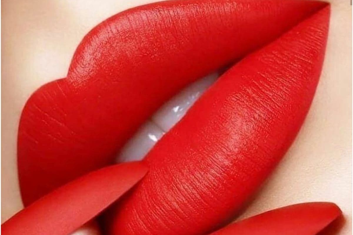 Top Lipstick Shades 2025