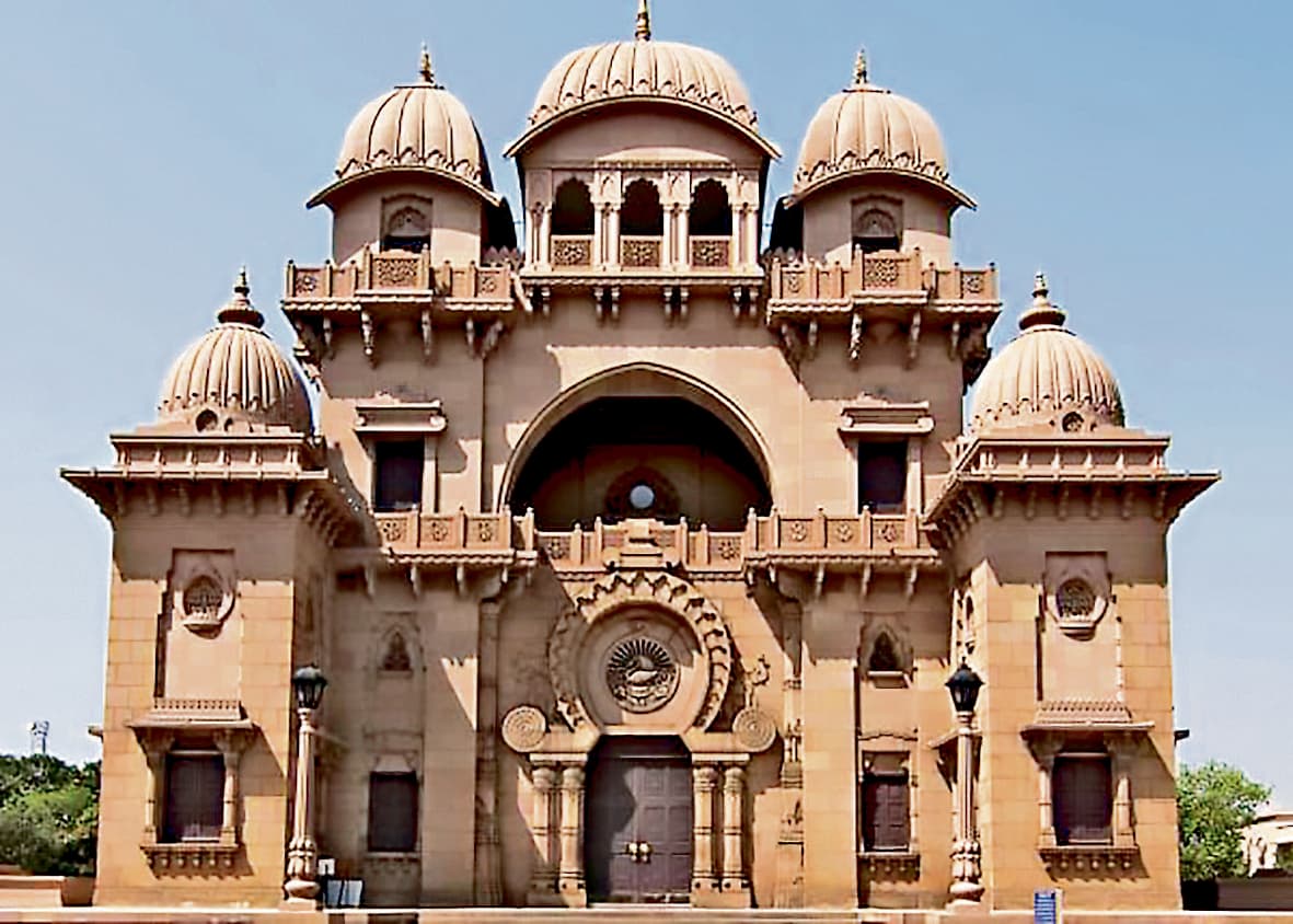 East Singhbhum News : बेलूर मठ की आकृति का बनेगा पूजा पंडाल
