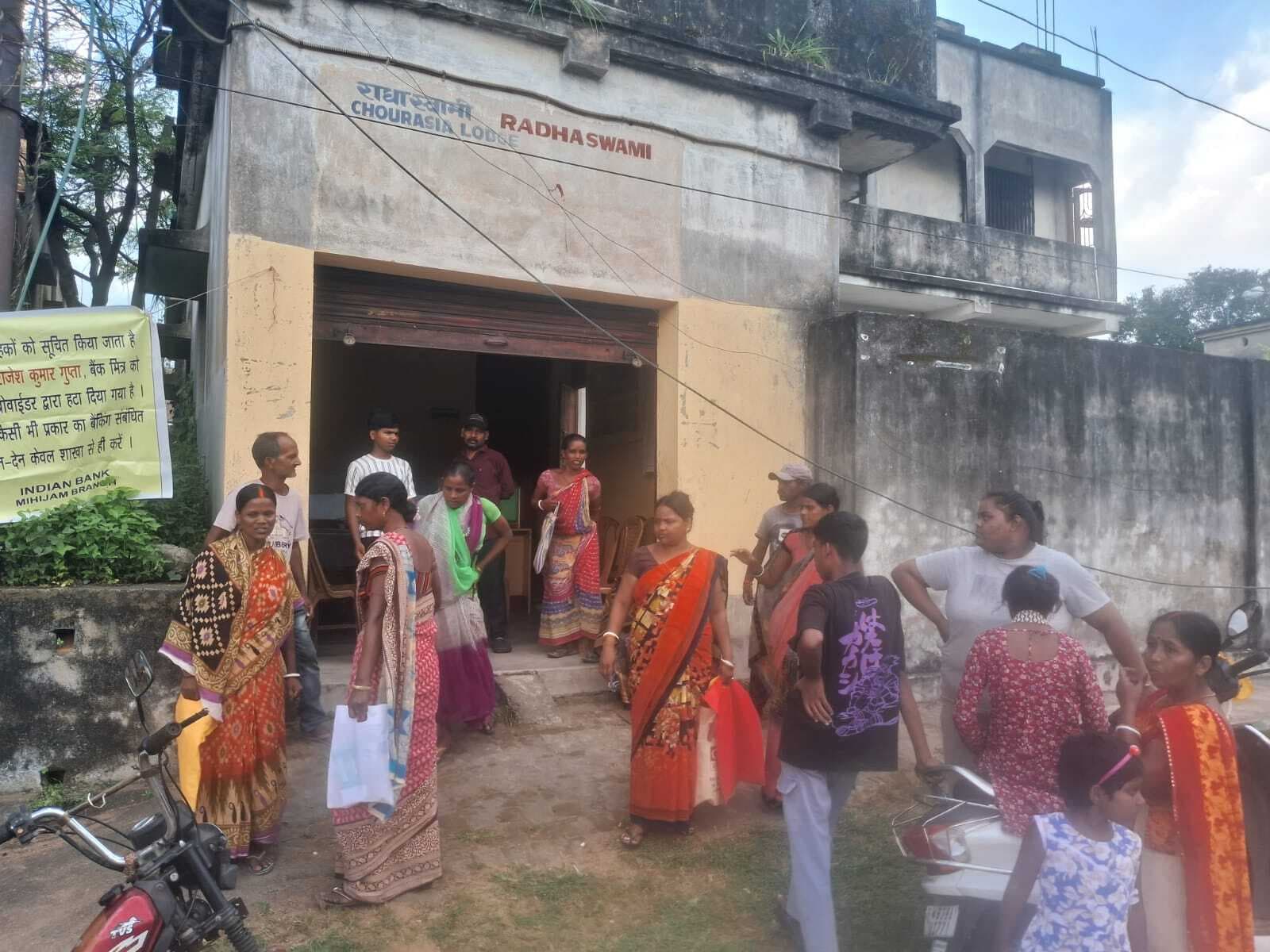 सीएसपी केंद्र के संचालक बनकर महिलाओं से लाखों की ठगी