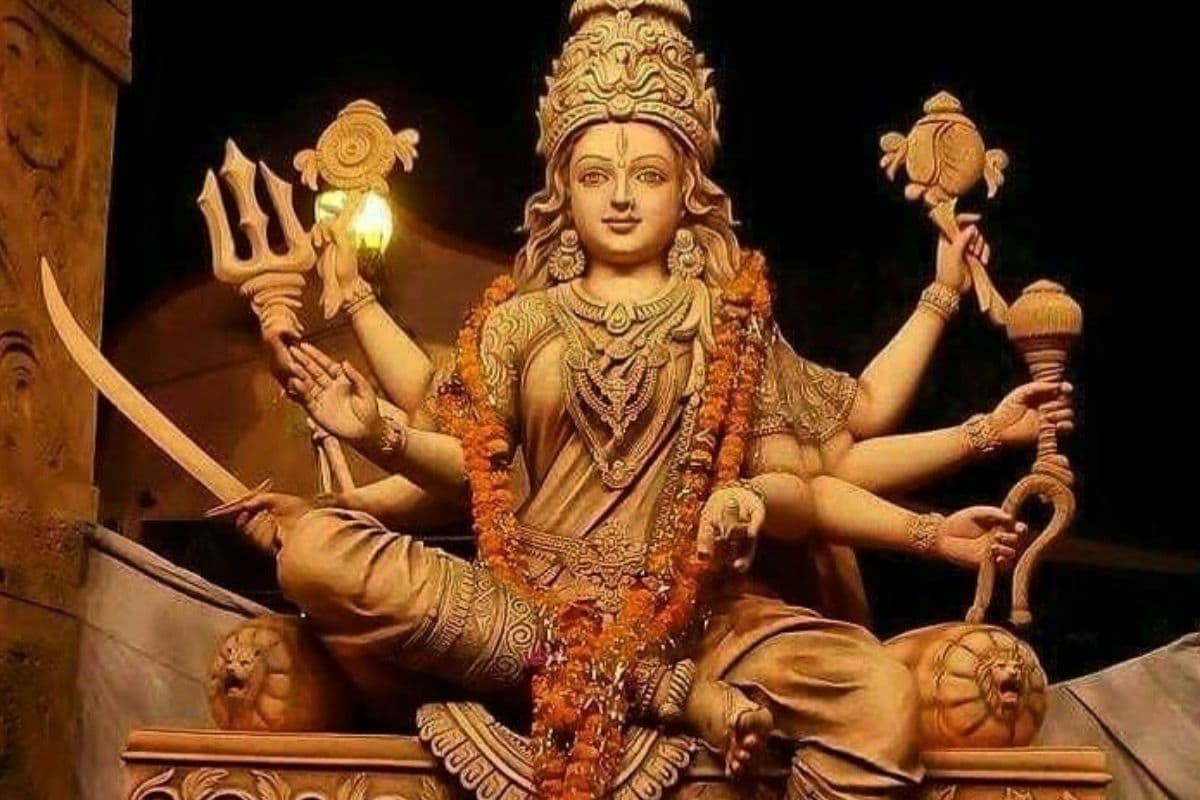 Kushmanda Mata Ki Aarti Lyrics: नवरात्रि के चौथे दिन करें मां कूष्मांडा की आरती, जपें ये मंत्र, पूरी होगी हर मनोकामना