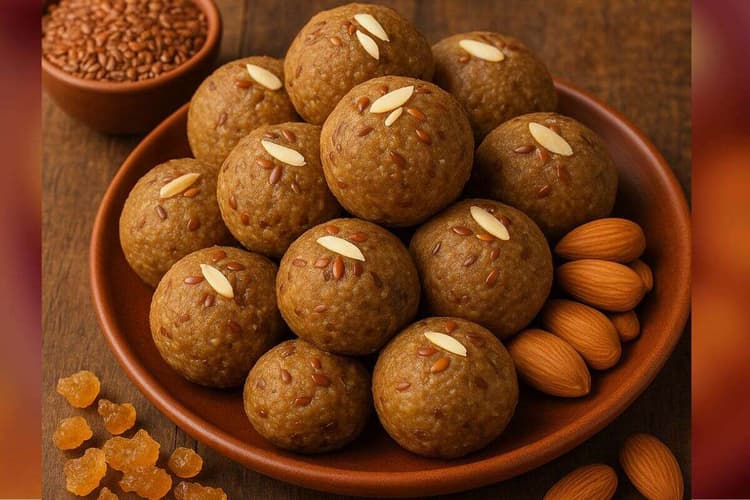 Alsi Gond Ke Laddu: घर पर बनाएं सर्दियों का स्पेशल लड्डू, जानें बनाने का आसान तरीका