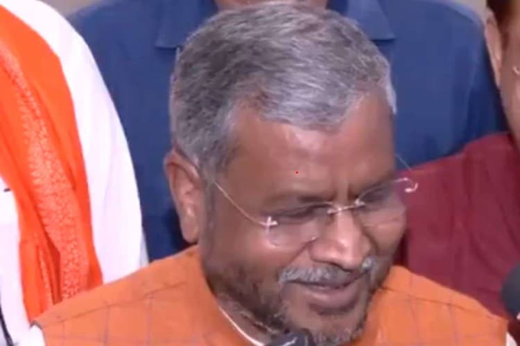 PM मोदी पर राहुल गांधी के बयान से भड़के बाबूलाल मरांडी, बोले- ‘उनमें खुद से सोचने की क्षमता नहीं’