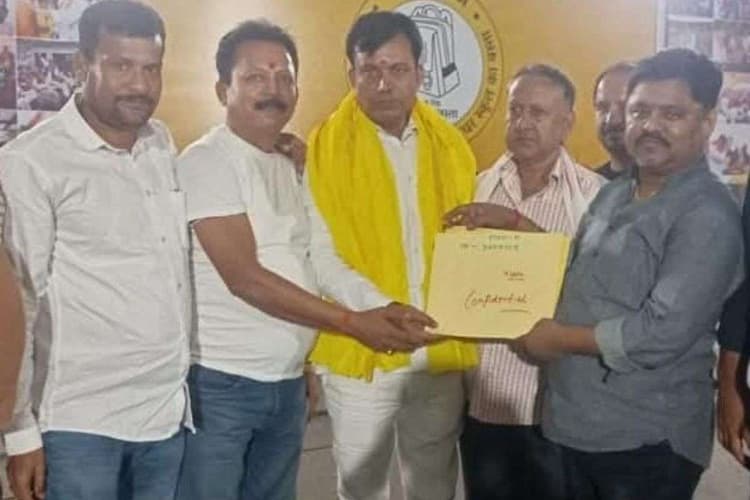 Bihar Election 2025: दानापुर में नामांकन से पहले गायब हुए जन सुराज उम्मीदवार, छानबीन में जुटी पुलिस