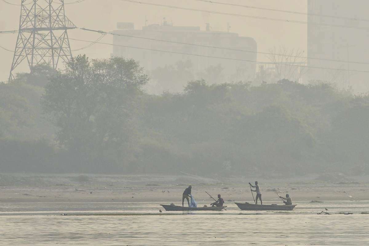 Delhi Weather : दिल्ली की हवा हुई खराब, जानें 25 अक्टूबर तक कैसा रहेगा मौसम