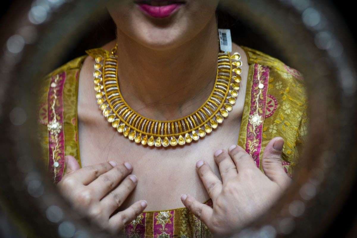 Gold Price : 1.50 लाख रुपये प्रति 10 ग्राम तक जाएगी सोने की कीमत