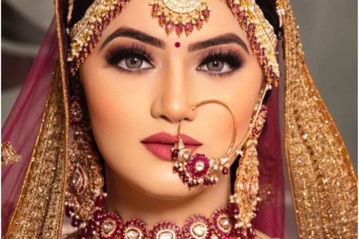 Karwa Chauth Trendy Nath Design: करवा चौथ पर पहनें ये ट्रेंडी और खूबसूरत नथ