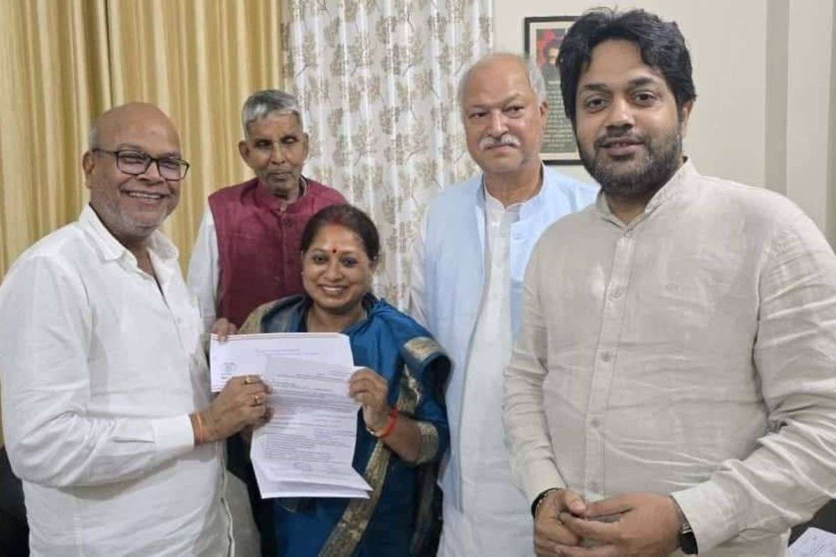 Congress Candidates First List: लालू यादव से मुलाकात के बाद कांग्रेस ने 16 नेताओं को दिया सिंबल, जानें किसे मिला टिकट?