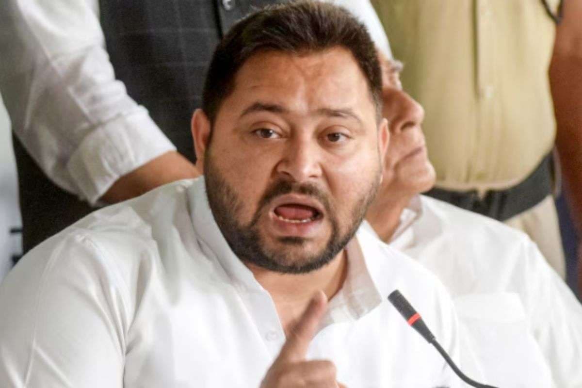 दुलारचंद यादव की हत्या पर तेजस्वी यादव ने लगाया बड़ा आरोप, पूछा- किसके इशारे पर हथियार लेकर घूम रहे अपराधी?