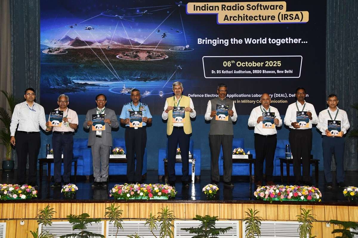 DRDO: सैन्य संचार में अंतर-संचालन क्ै लिए भारतीय रेडियो सॉफ्टवेयर आर्किटेक्चर मानक 1.0 हुआ जारी