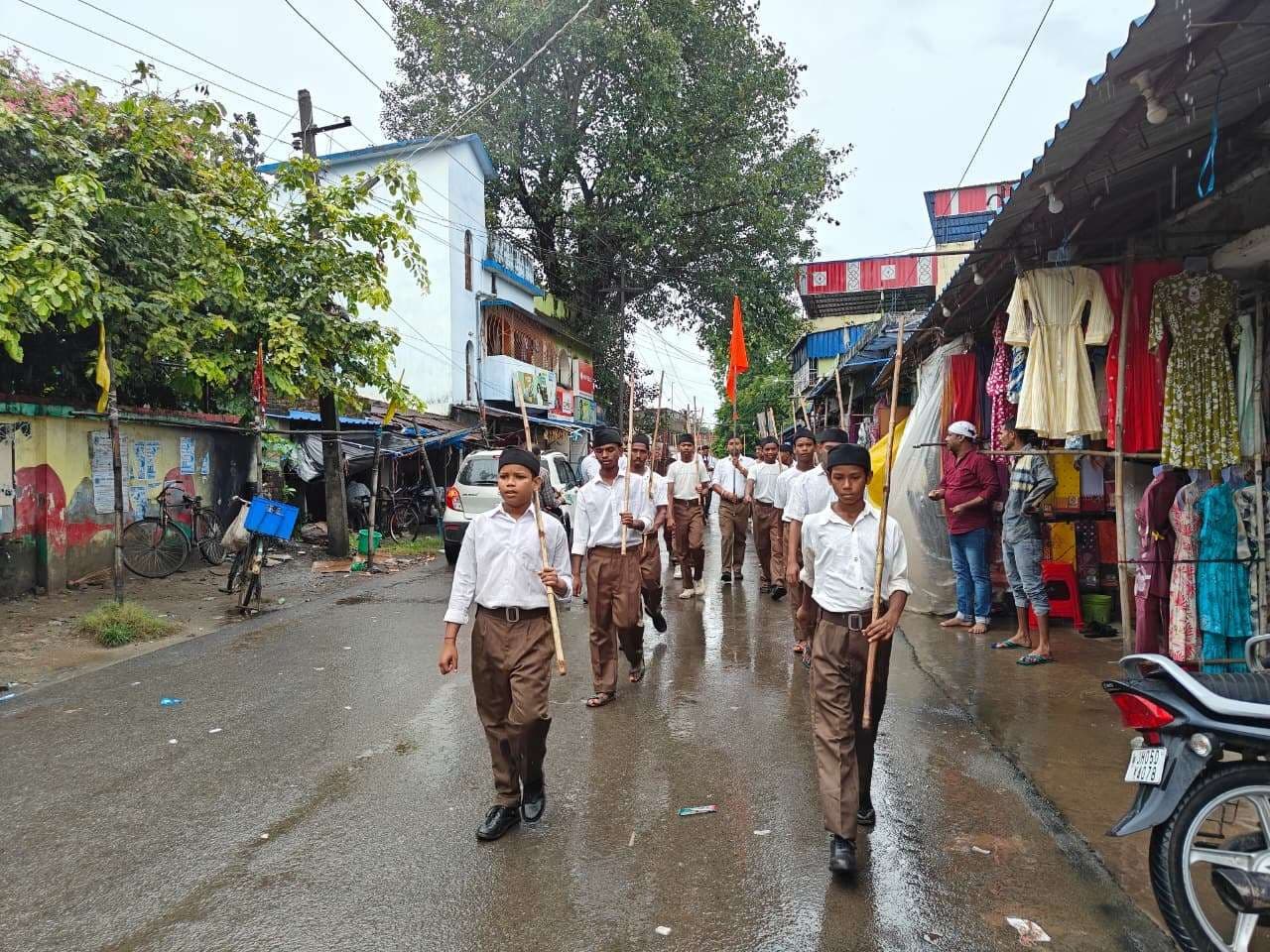 East Singhbhum News : आरएसएस पर चार बार प्रतिबंध लगे, हर बार बेदाग होकर आगे बढ़ा