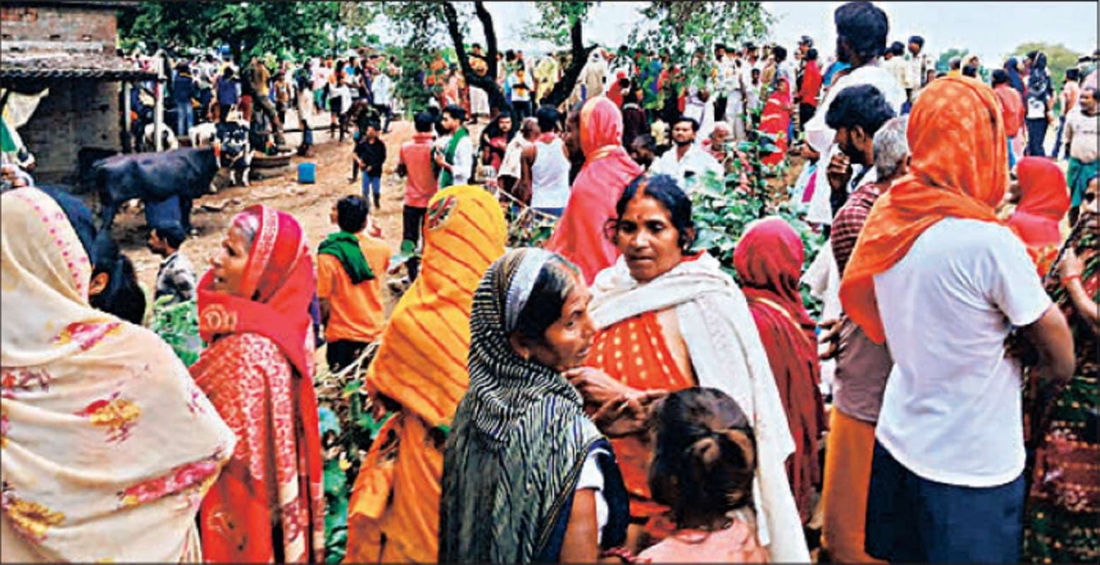 Mokama Murder: दो घंटे तक रणभूमि बना रहा मोकामा का बसावनचक, चुनाव प्रचार के बीच गुंजती रही पकड़ो-मारो की आवाज