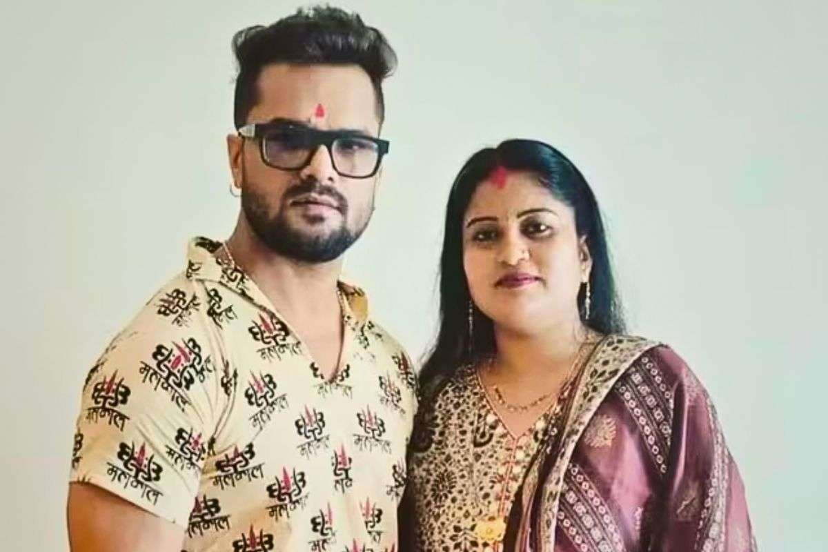 Bihar Election 2025: खेसारी लाल की पत्नी का सीट हो गया फाइनल! चंदा देवी के लिए ताकत झोंकेंगे भोजपुरी के सुपरस्टार