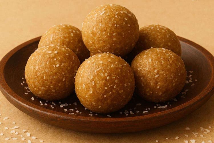 Amla Laddu Recipe: सर्दियों में बनाएं हेल्दी और टेस्टी आंवला लड्डू, खाने के बाद मिलेगा स्वाद का मजा