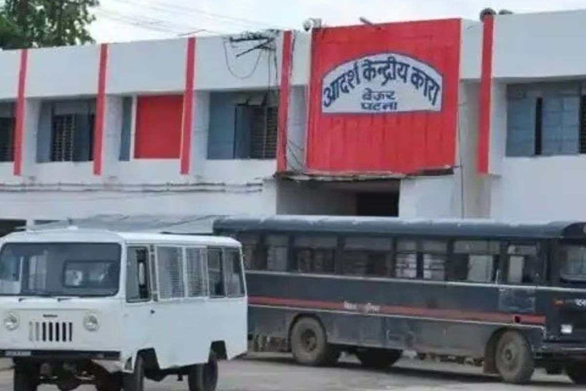 जिस जेल में अनंत सिंह है बंद वहां 3 घंटे तक चली छापेमारी, पुलिस ने चप्पा-चप्पा खंगाला, क्या क्या मिला