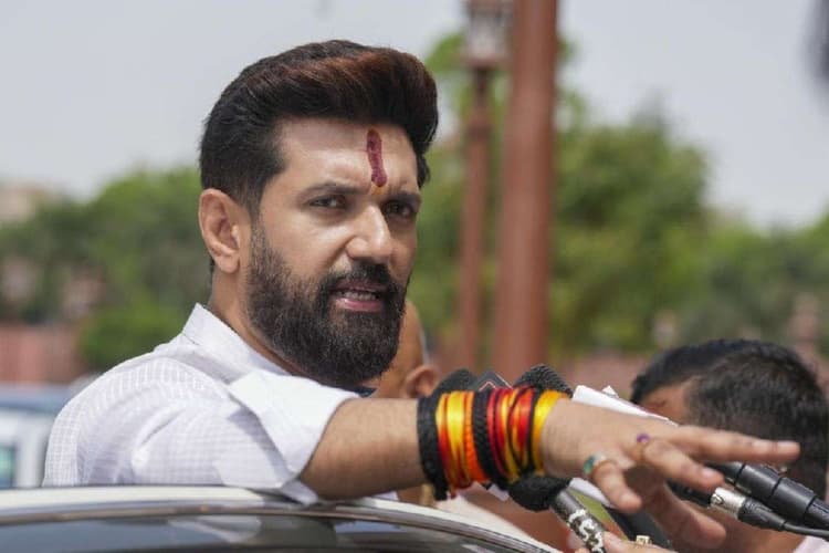 विपक्ष को नौकरी के वादे पर चिराग पासवान ने घेरा, तेजस्वी यादव से की ये डिमांड