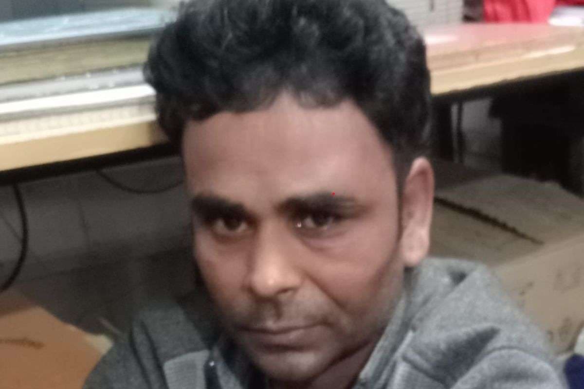 बोकारो: आधी रात में पत्नी को हथौड़े से कूंचा, फिर चाकू से रेत डाला गला, तीनों बच्चे बगल में सोते रहे