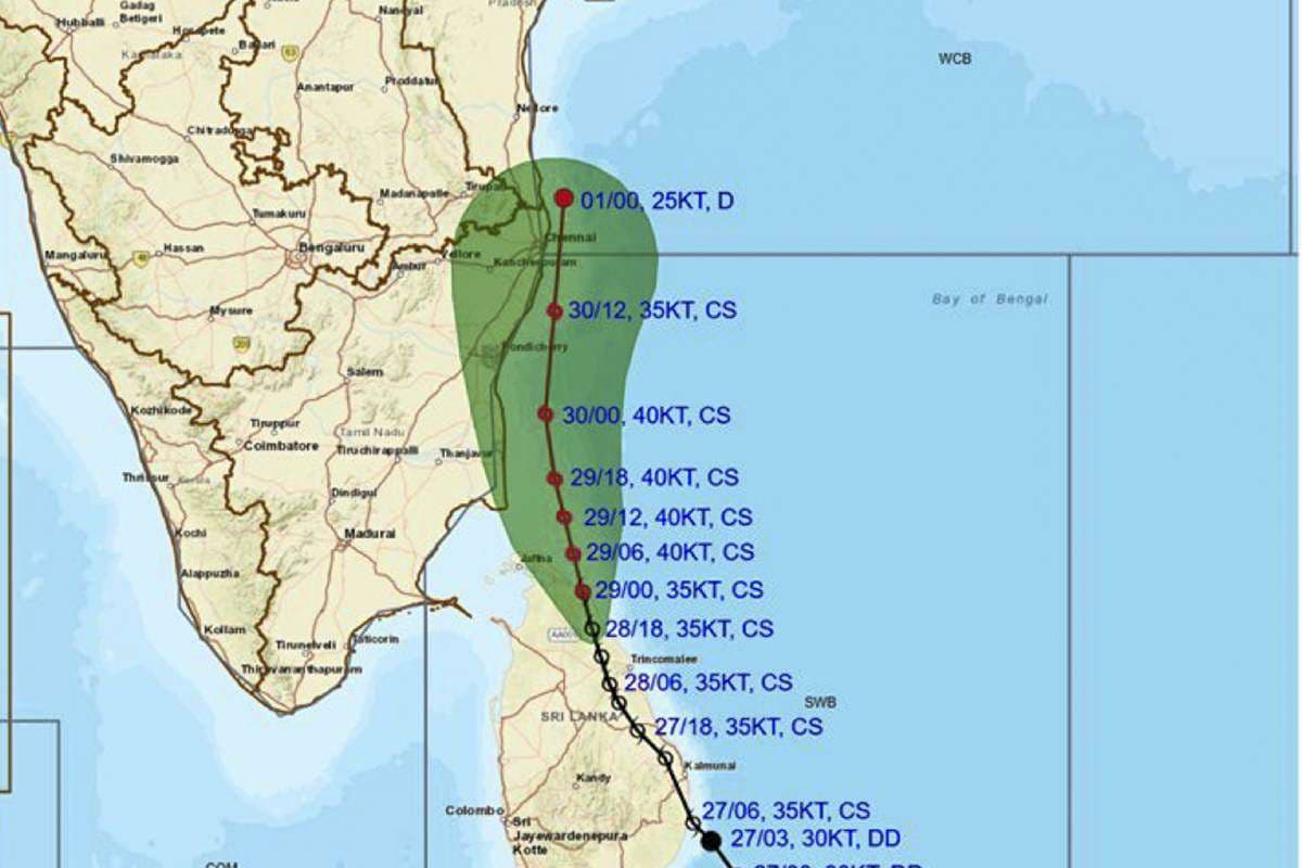 Cyclone Ditwah Tracker : तबाही मचाने के लिए आगे बढ़ रहा है चक्रवाती तूफान दित्वा, वीडियो आया सामने
