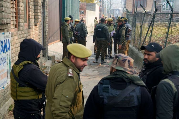 Delhi Blast: आत्मघाती हमलावर की तलाश में था 'वाइट कॉलर' आतंकी मॉड्यूल, रची जा रही थी भयंकर साजिश