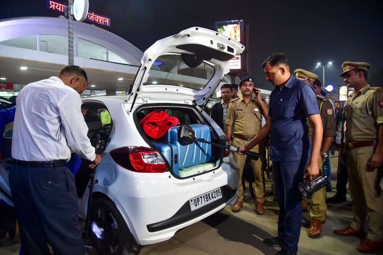 Delhi Bomb Blast: परत दर परत खुल रहे राज! पुलिस की पकड़ में फरीदाबाद का कार विक्रेता, आमिर राशिद को बेची थी कार