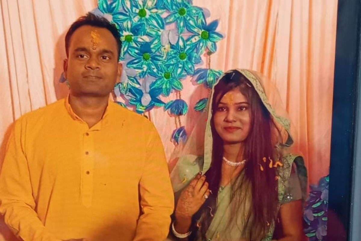 देवघर में डबल मिस्ट्री डेथ: भाई से फोन पर कहा- ‘मुझे डर लग रहा है’… अगले दिन खून से लथपथ मिले दंपति के शव