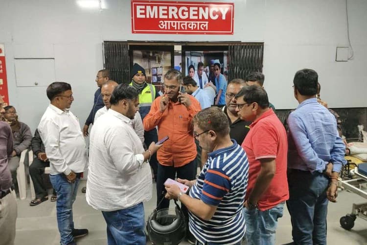 धनबाद में फायरिंग! खाद्यान्न व्यवसायी को लगी गोली, गंभीर हालत में पहुंचे अस्पताल